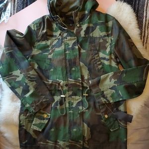 NWT Camo Zippered Anorak Hooded Jacket